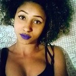 Ouvrir le tchat avec Elykia
