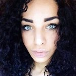 Ouvrir le tchat avec Dounia