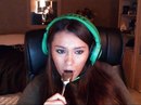 Ouvrir le tchat avec Young