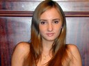 Ouvrir le tchat avec Tania