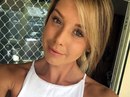 Ouvrir le tchat avec rebecca